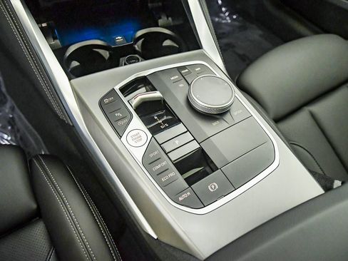 Used 2026 BMW 230i Coupe w/ Premium Package RWD image 19