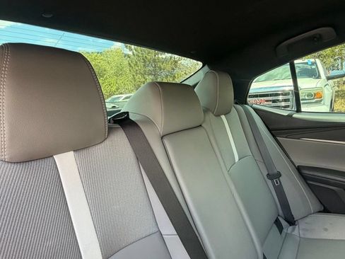 Used 2025 Toyota Camry SE w/ Convenience Package FWD image 16