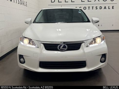 Used 2013 Lexus CT 200h w/ Premium Pkg w/Navigation FWD image 6