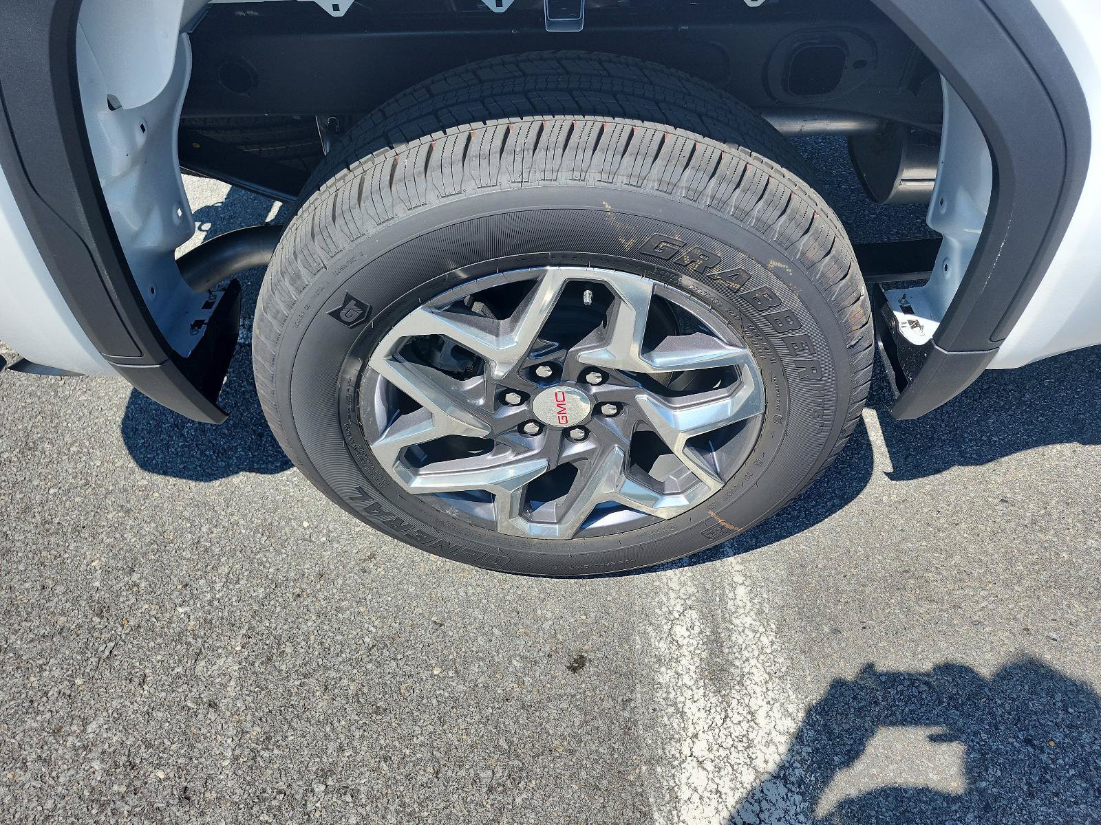 New 2026 GMC Sierra 1500 SLE AWD/4WD image 6