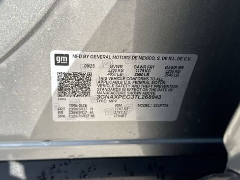 Used 2026 Chevrolet Equinox LT AWD/4WD image 33