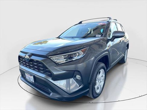Certified 2021 Toyota RAV4 XLE w/ Convenience Package image 1