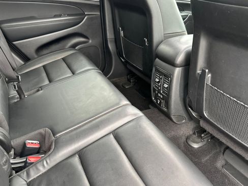 Used 2022 Jeep Grand Cherokee Limited w/ Trailer Tow Group IV image 19