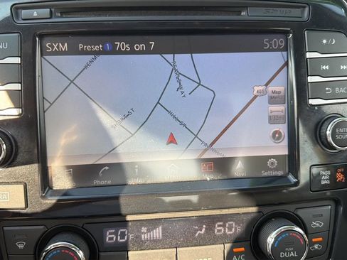 Used 2018 Nissan Maxima 3.5 SL FWD image 17