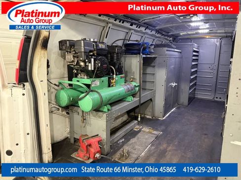 Used 2016 Chevrolet Express 3500 Extended RWD image 27