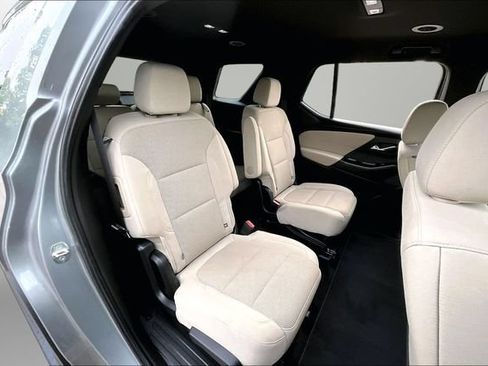 Used 2023 Chevrolet Traverse LT w/ LPO, Cargo Package AWD/4WD image 27