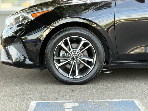 Used 2023 Kia Forte LXS w/ LXS Technology Package FWD image 15