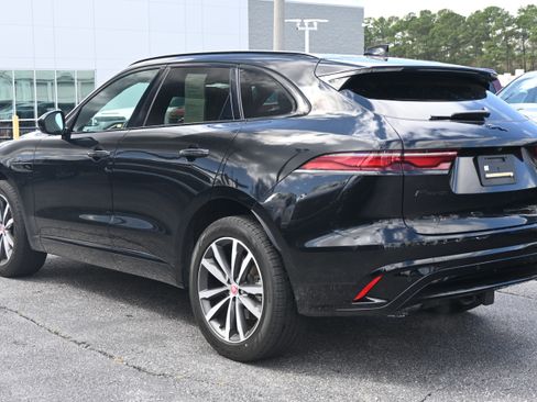 Used 2023 Jaguar F-PACE S image 11