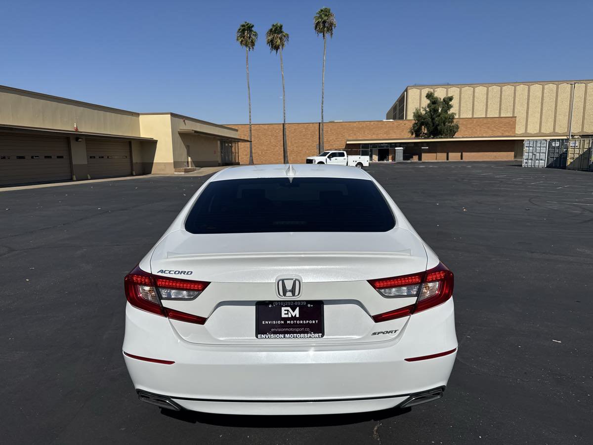 Used 2018 Honda Accord Sport image 6