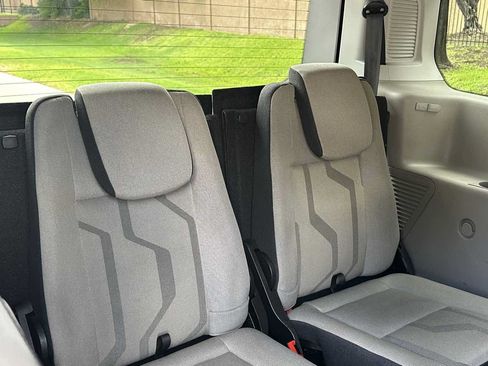 Used 2017 Ford Transit Connect XLT FWD image 20