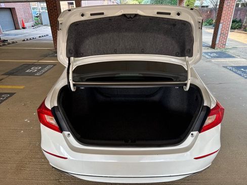 Used 2018 Honda Accord Sport image 24