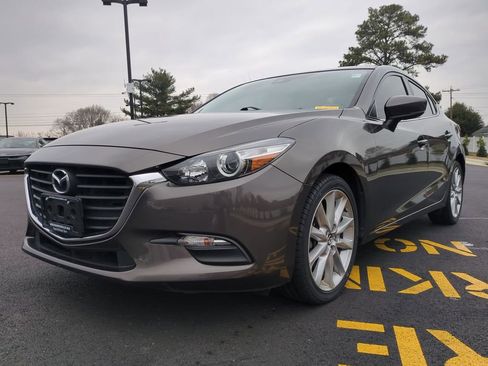 Used 2017 MAZDA MAZDA3 Touring image 8