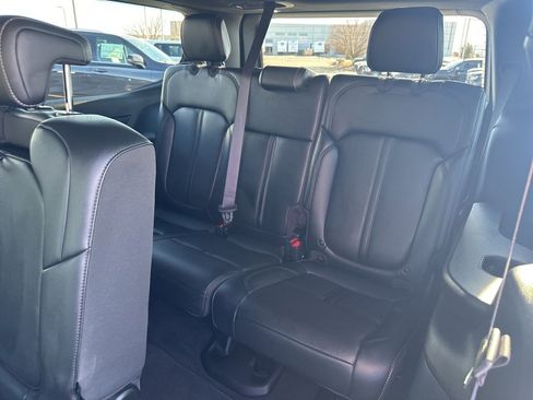 Used 2023 Jeep Wagoneer Base image 25