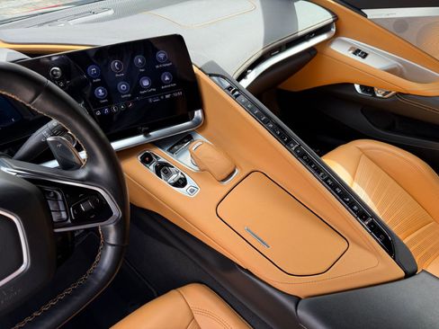 Used 2021 Chevrolet Corvette Stingray Preferred Cpe w/ Z51 Performance Package image 39