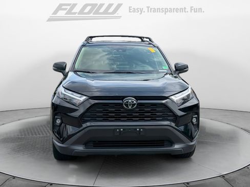 Used 2022 Toyota RAV4 XLE Premium AWD/4WD image 3