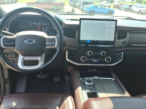 Used 2024 Ford Expedition Limited RWD image 17