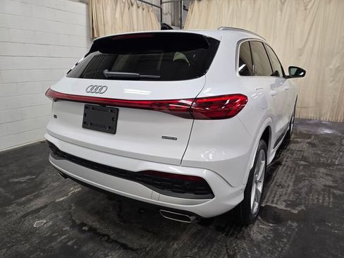 Used 2025 Audi Q5 Premium Plus w/ Premium Plus AWD/4WD image 7