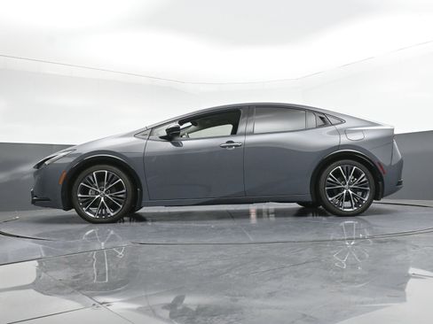 Used 2024 Toyota Prius XLE image 23