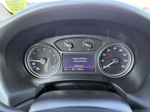 Used 2021 Buick Enclave Premium w/ Sun and Sites Package image 11