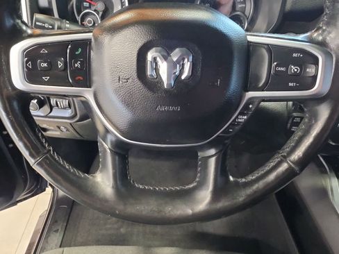 Used 2019 RAM 1500 Big Horn AWD/4WD image 16