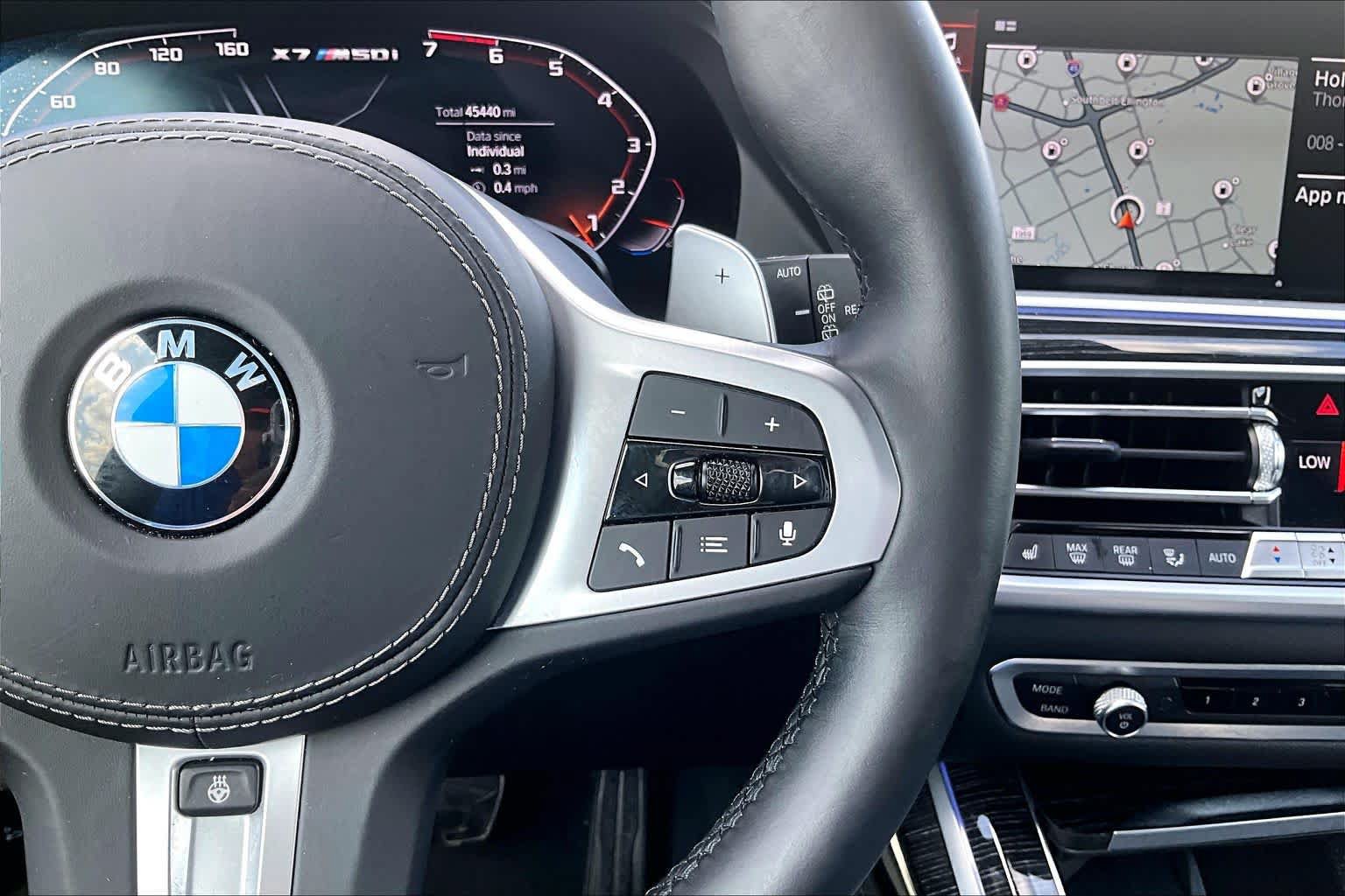 Used 2022 BMW X7 M50i w/ Cold Weather Package AWD/4WD image 21