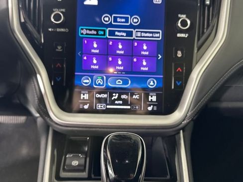 Used 2021 Subaru Outback Premium image 23