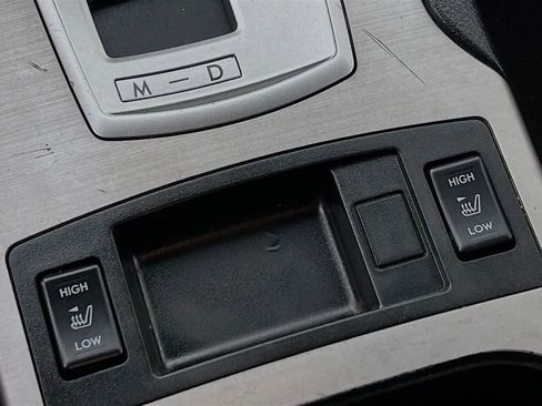 Used 2012 Subaru Outback 3.6R Limited image 22