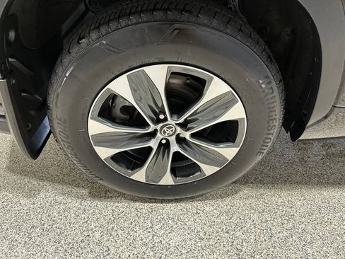 Certified 2026 Toyota Highlander XLE AWD/4WD image 20
