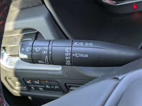 Used 2022 Chevrolet Tahoe RST w/ Luxury Package image 39