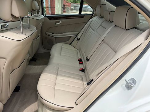 Used 2015 Mercedes-Benz E 350 4MATIC Sedan image 23