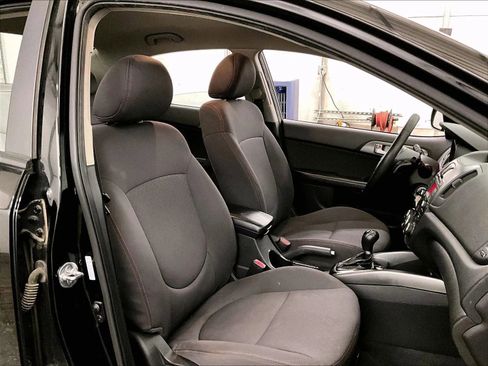 Used 2012 Kia Forte SX FWD image 7