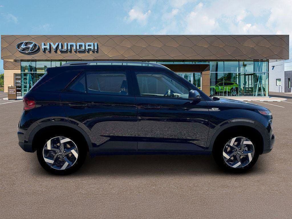 New 2026 Hyundai Venue SEL FWD image 9