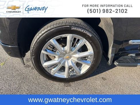 Used 2023 Chevrolet Silverado 1500 High Country w/ Technology Package image 10