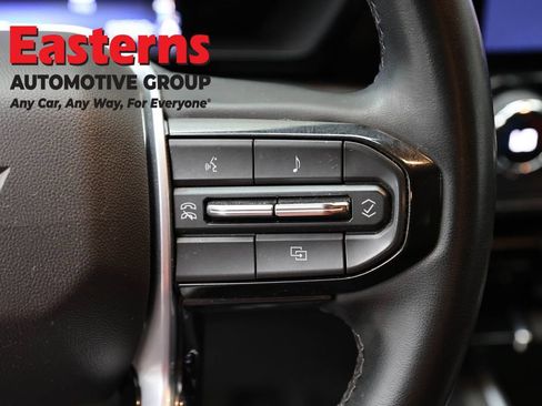 Used 2023 Chevrolet Colorado LT w/ LT Convenience Package AWD/4WD image 16