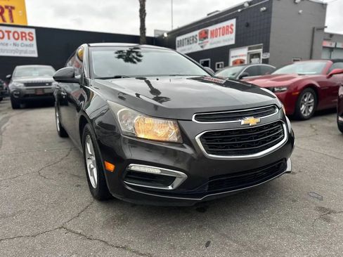 Used 2016 Chevrolet Cruze LT w/ Technology Package image 46