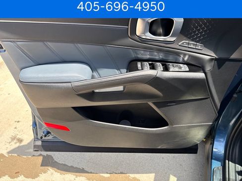 Used 2025 Kia Sorento SX Prestige AWD/4WD image 12