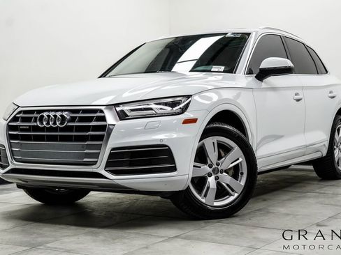 Used 2019 Audi Q5 2.0T Premium Plus w/ Premium Plus Package image 1