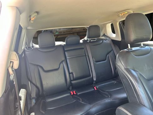 Used 2017 Jeep Compass Limited w/ Navigation Group AWD/4WD image 10