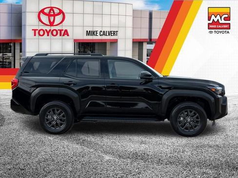Used 2025 Toyota 4Runner SR5 AWD/4WD image 6