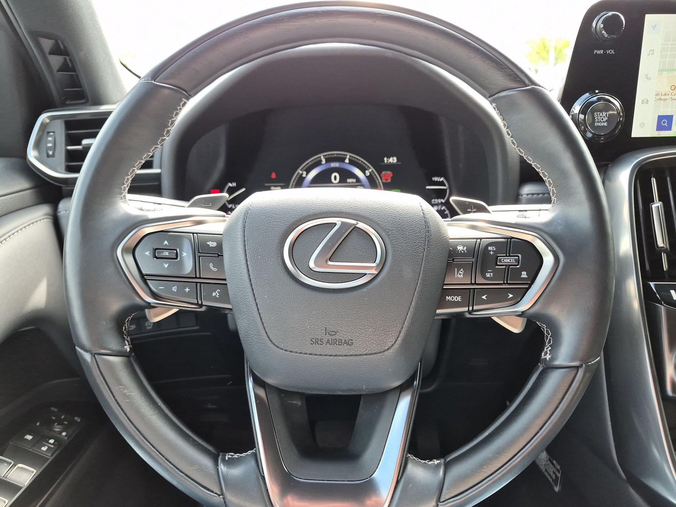 Used 2024 Lexus LX 600 4WD w/ Luxury Package image 16