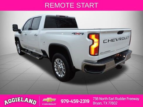 Used 2024 Chevrolet Silverado 2500 LTZ w/ LTZ Convenience Package image 6