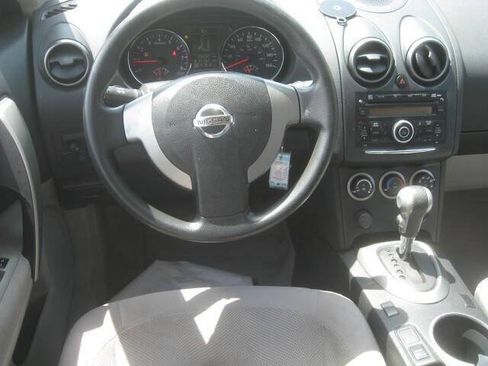Used 2014 Nissan Rogue S AWD/4WD image 12