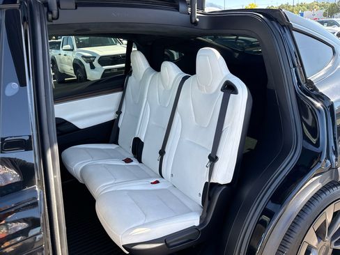 Used 2023 Tesla Model X AWD/4WD image 13