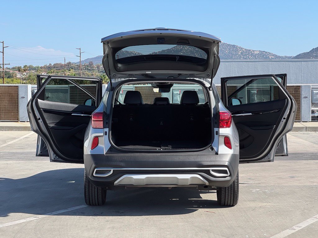 Used 2021 Kia Seltos EX AWD/4WD image 26