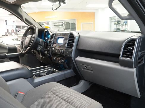 Used 2018 Ford F150 XLT w/ Trailer Tow Package image 33