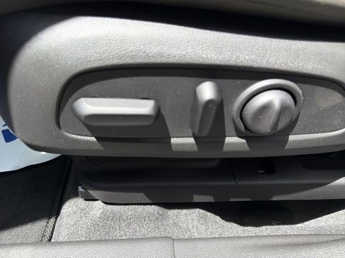 Used 2025 Chevrolet Trax ACTIV w/ Driver Confidence Package FWD image 13