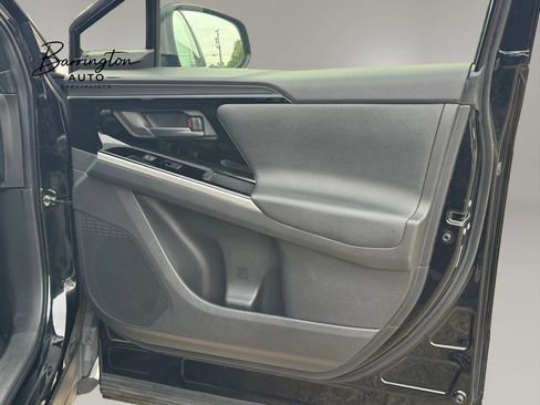 Used 2024 Toyota bZ4X FWD image 19