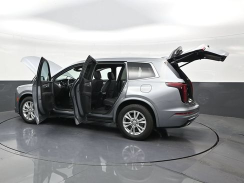 Used 2024 Cadillac XT6 Luxury FWD image 31