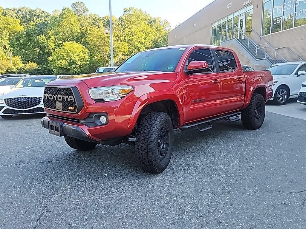 Used 2021 Toyota Tacoma SR5 RWD image 4