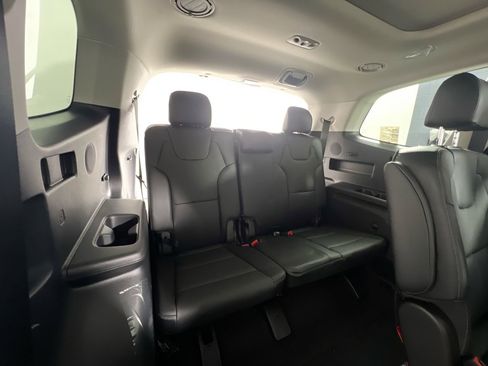 Certified 2024 Kia Telluride SX image 29